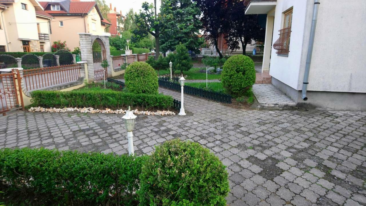 Apartmani Boss Vrnjacka Banja Luaran gambar